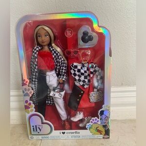Disney i 🖤 Cruella  doll